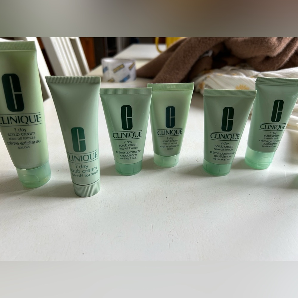 CLINIQUE 7 day scrub cream rinse off formula- 6
